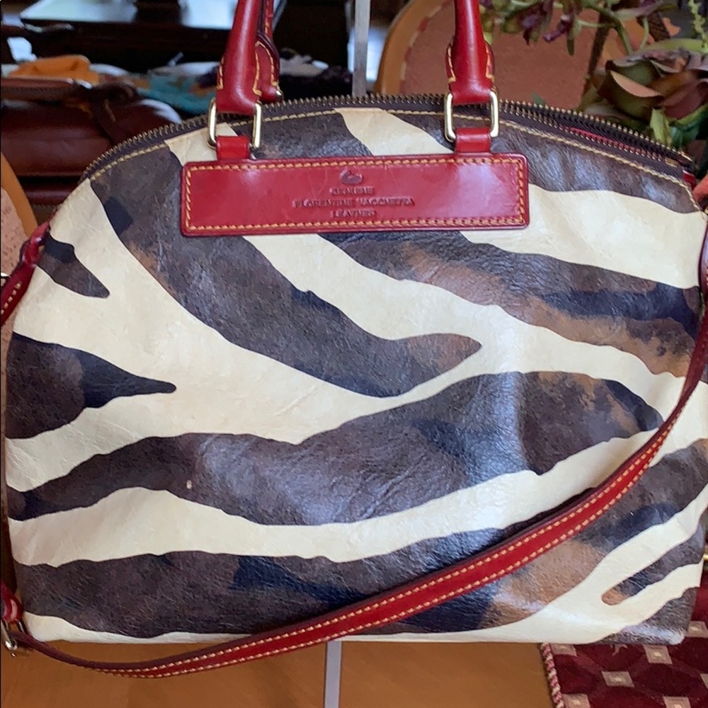 Genuine Florentine vacchetta dooney hourly